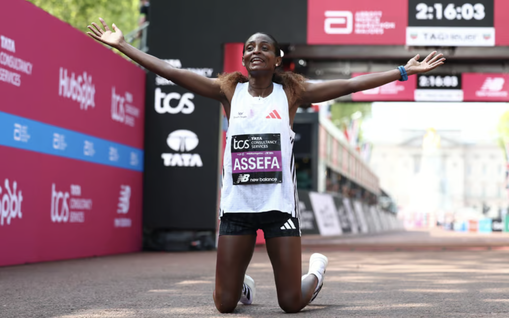 Ethiopian Tigst Assefa surged to victory in the women’s race